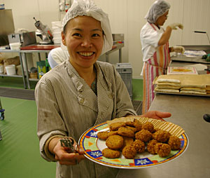 Noppa Helbling mit Tofu-Bällchen
