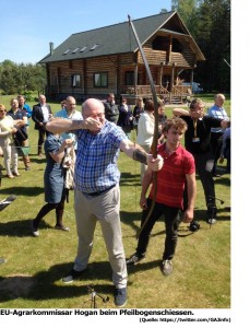 lettland_hogan_pfeilbogen
